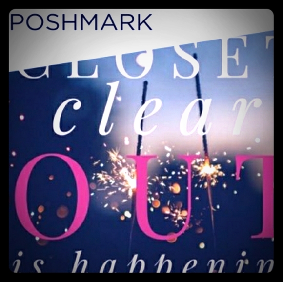 Closet clear out - Picture 1 of 1